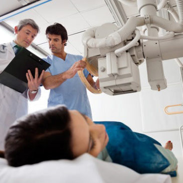 Médico Radiologista Inglês sugere mais relatórios de Técnicos de Radiologia